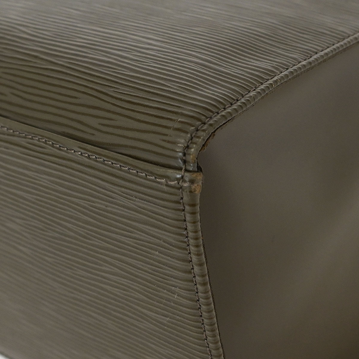 Louis Vuitton Brown Epi Croisette GM Tote Handbag M5250C