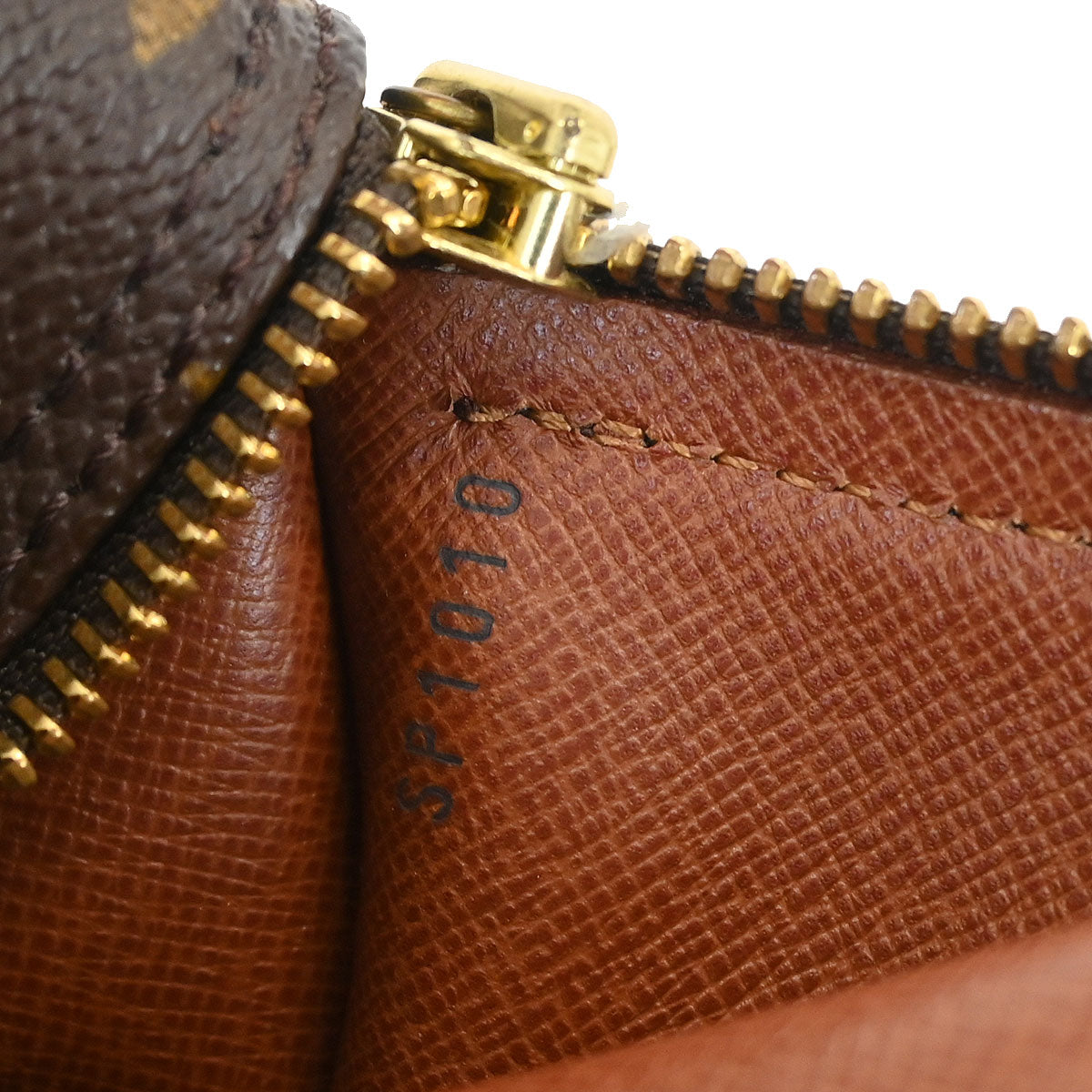 Louis Vuitton Monogram Papillon 30 Handbag M51365