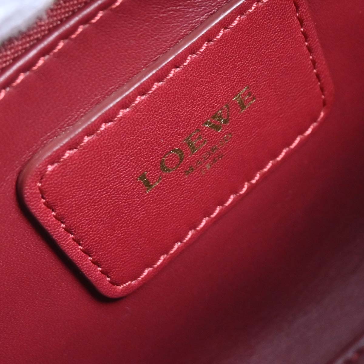 Loewe * Red Crocodile Amazona 28 Handbag