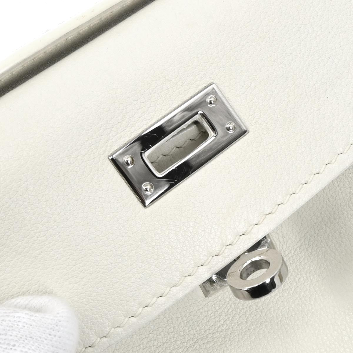 Hermes White Evergrain Kelly Pochette Handbag