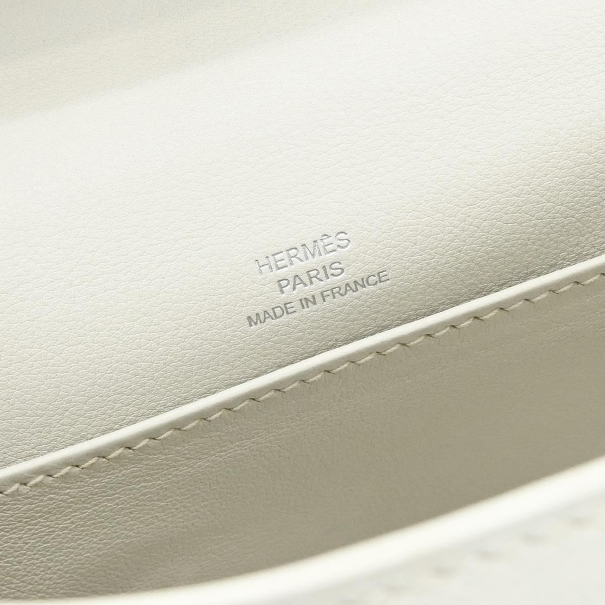 Hermes White Evergrain Kelly Pochette Handbag