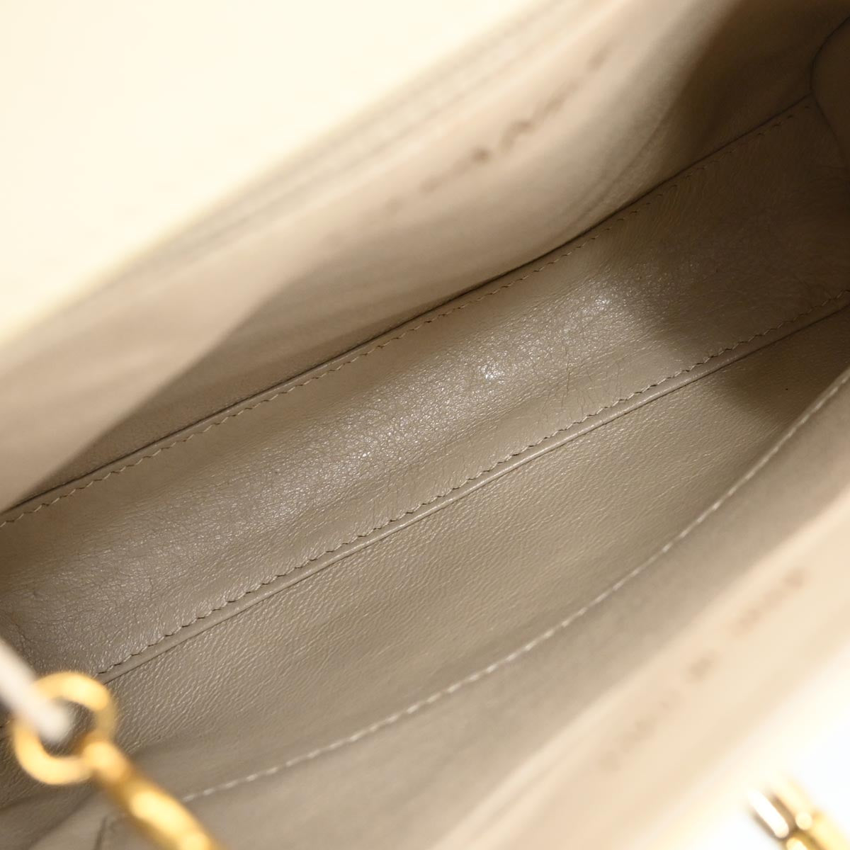 Chanel 1997-1999 Ivory Lambskin Handbag