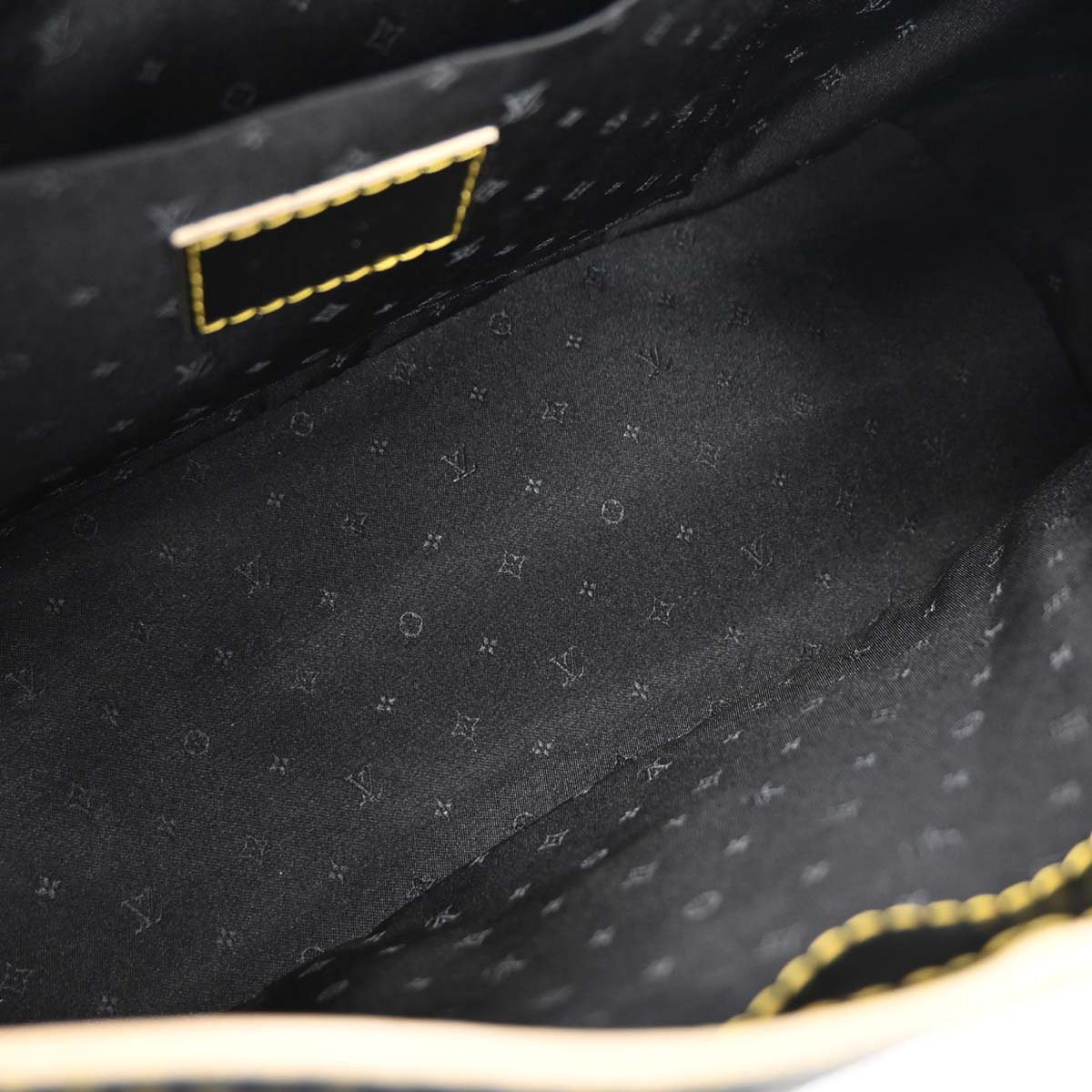 Louis Vuitton Black Suhali L'Impetueux Handbag M91859