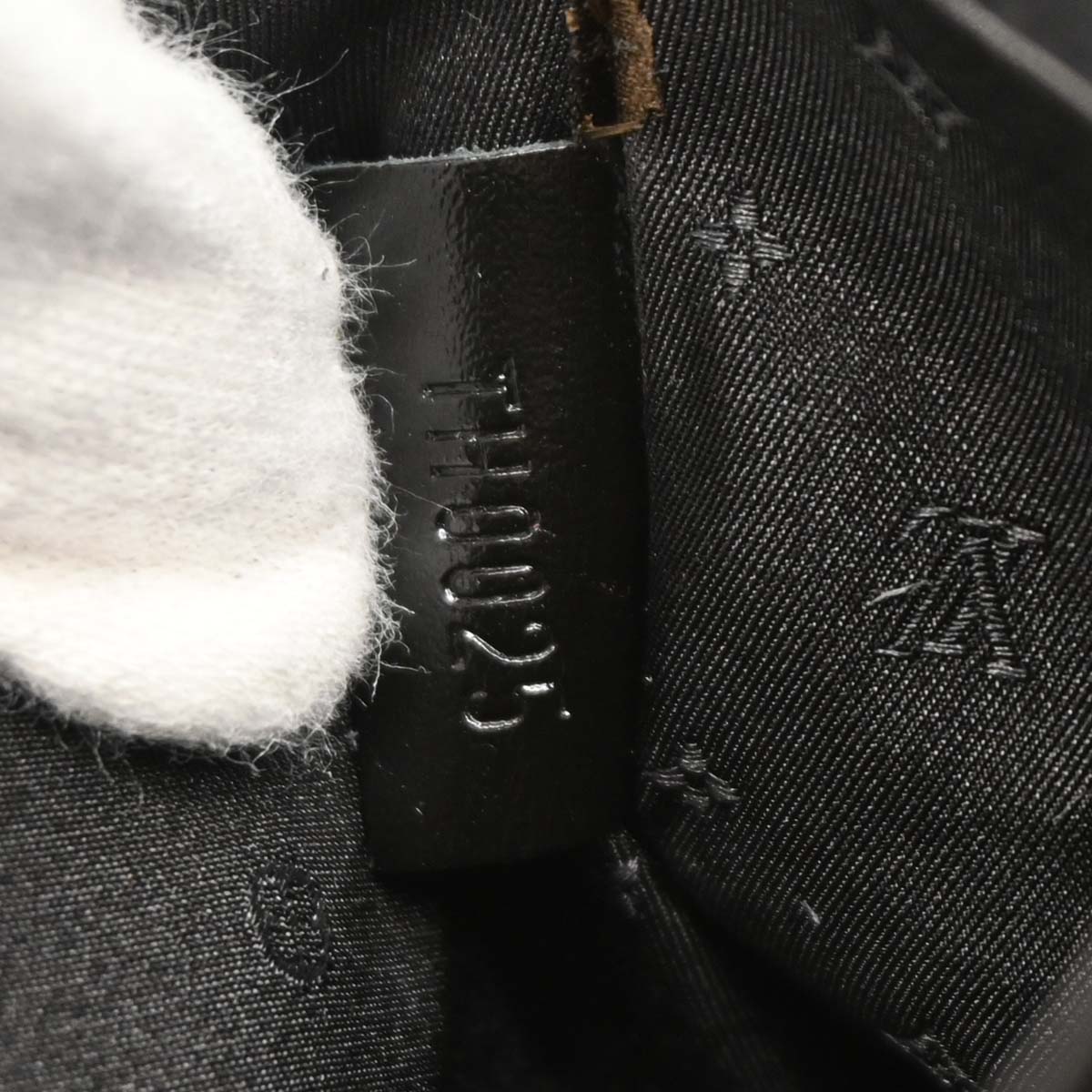 Louis Vuitton Black Suhali L'Impetueux Handbag M91859