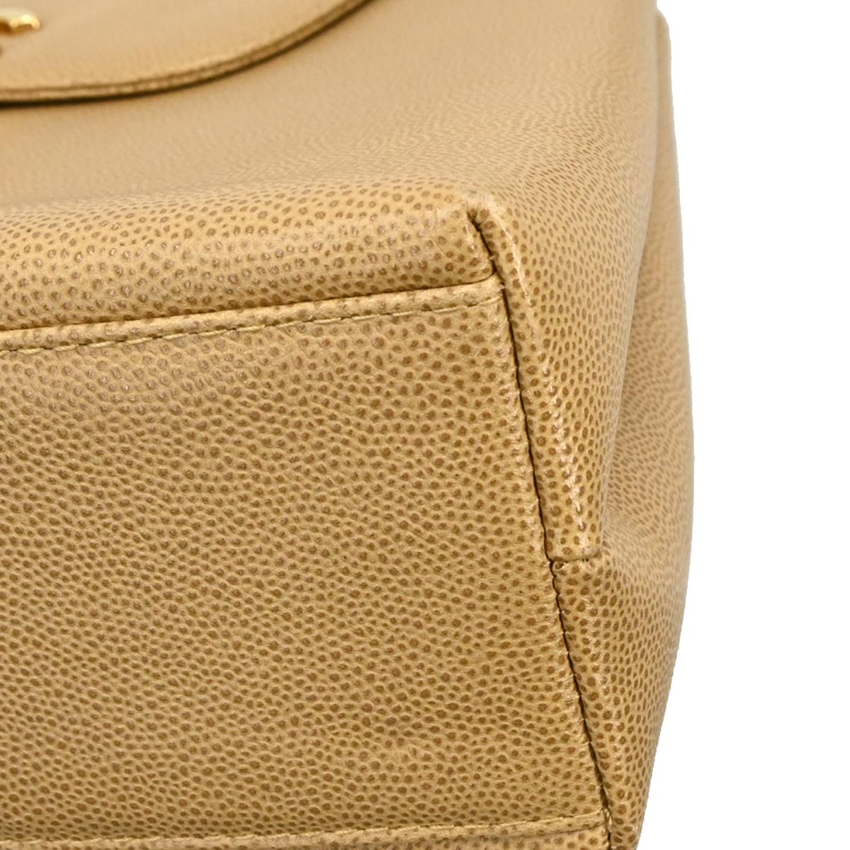 Chanel 1997-1999 Beige Caviar Handbag