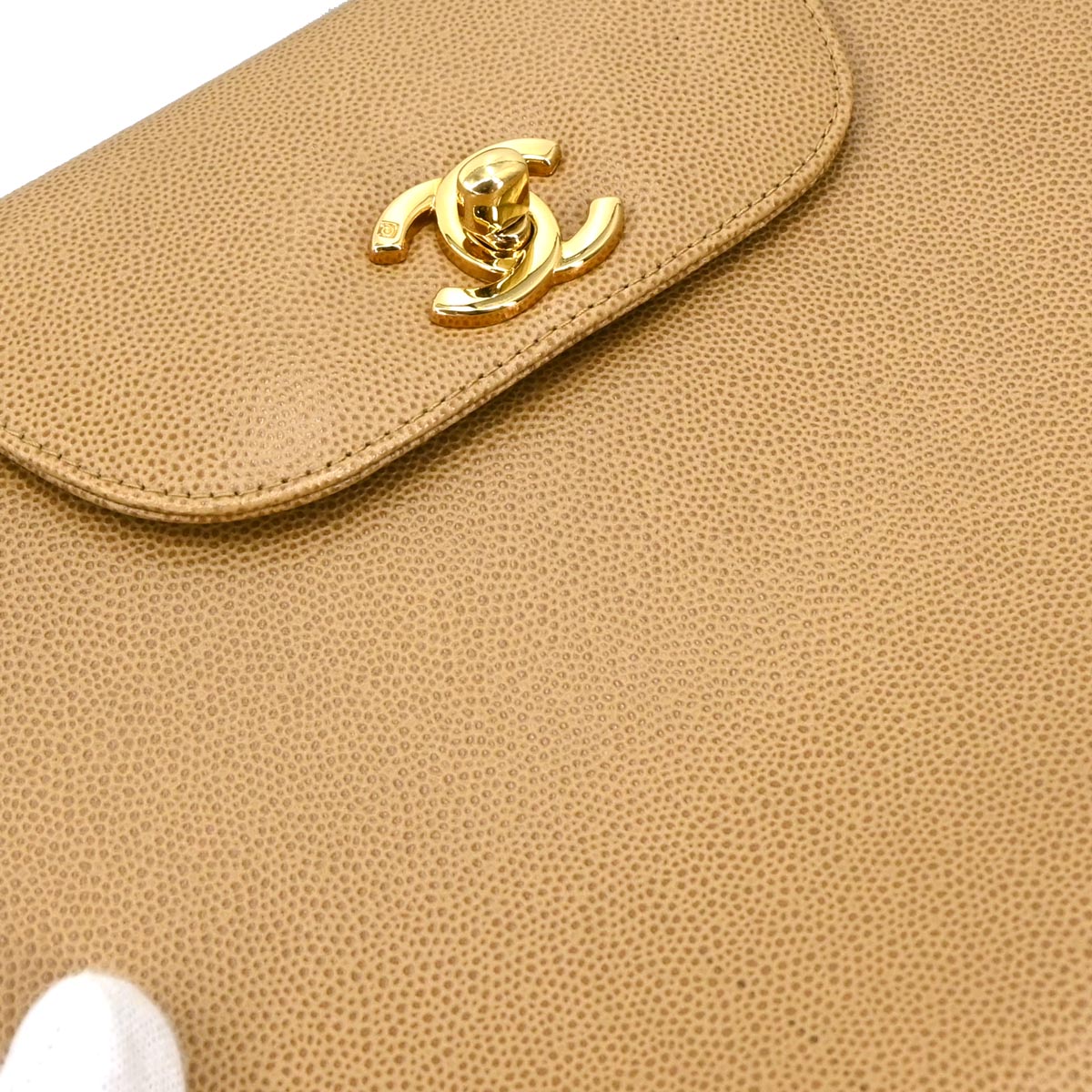 Chanel 1997-1999 Beige Caviar Handbag