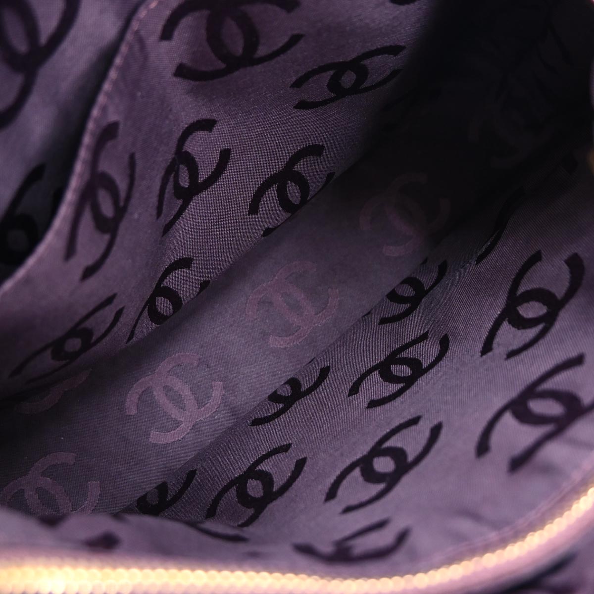 Chanel 2000-2002 Bordeaux Lambskin Chevron Handbag