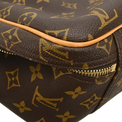 Louis Vuitton Monogram Excursion Hand Shoes Bag M41450