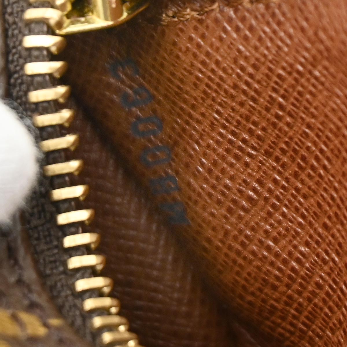 Louis Vuitton Monogram Papillon 30 Handbag M51385