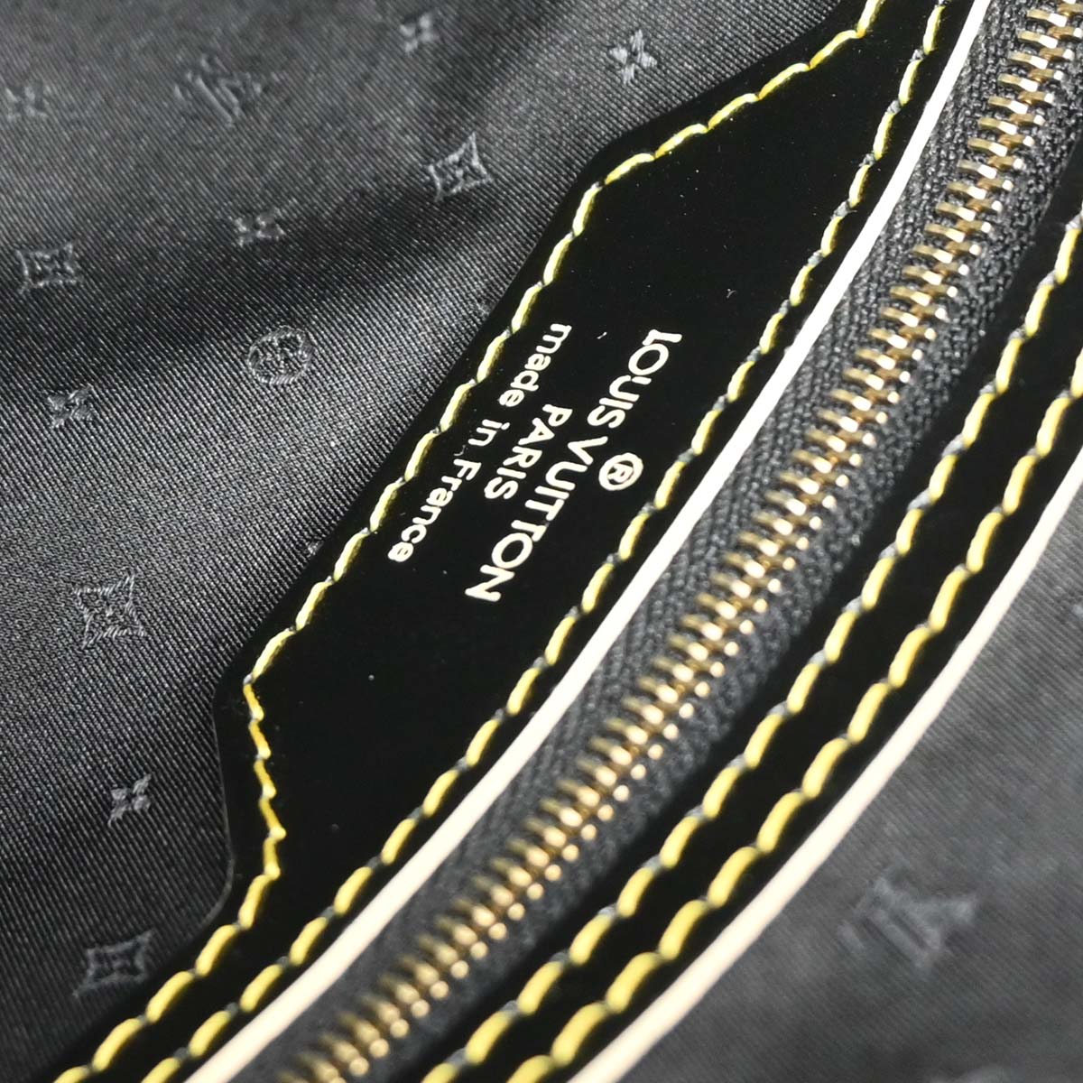 Louis Vuitton Black Suhali Lockit PM Tote Handbag M91888