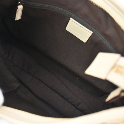 Gucci Beige Canvas GG Abbey D Ring Handbag