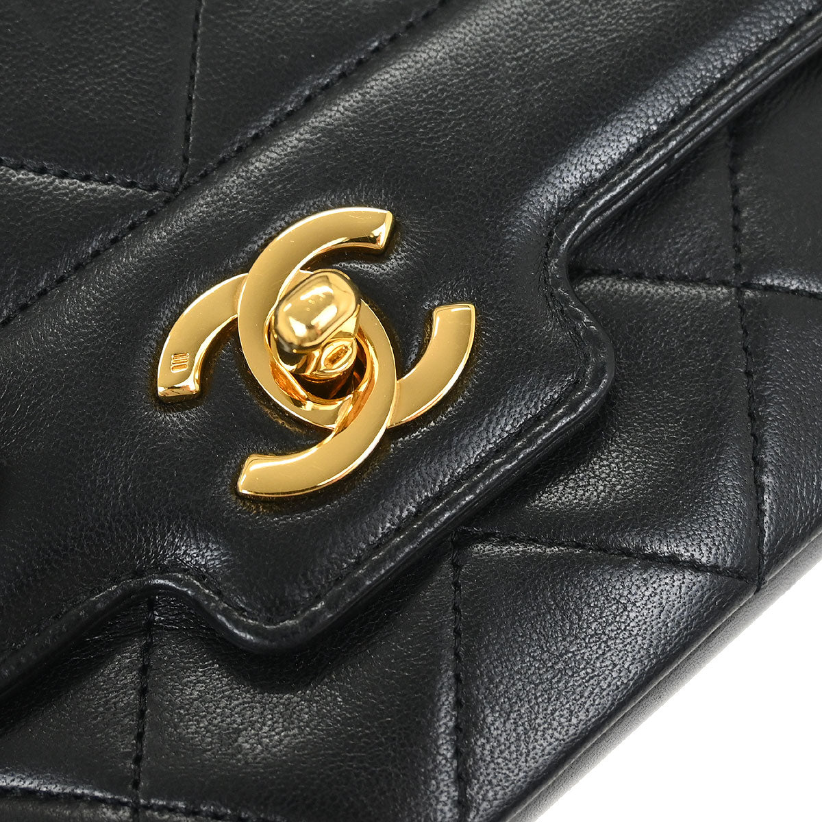 Chanel 1989-1991 Black Lambskin Shoulder Bag