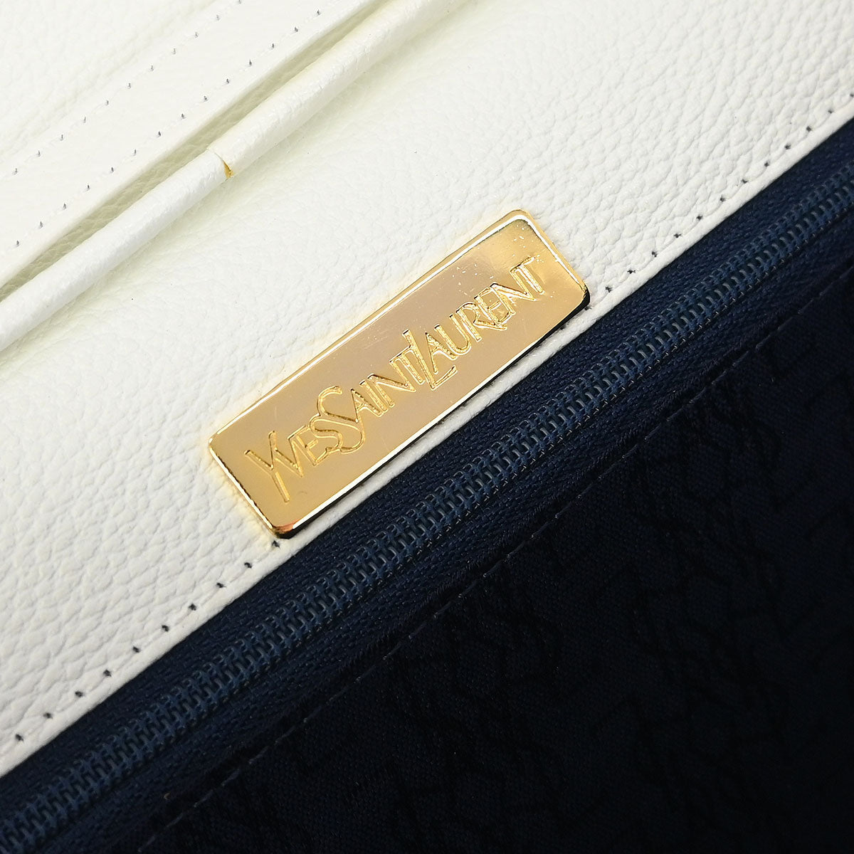 Yves Saint Laurent White Leather Shoulder Bag