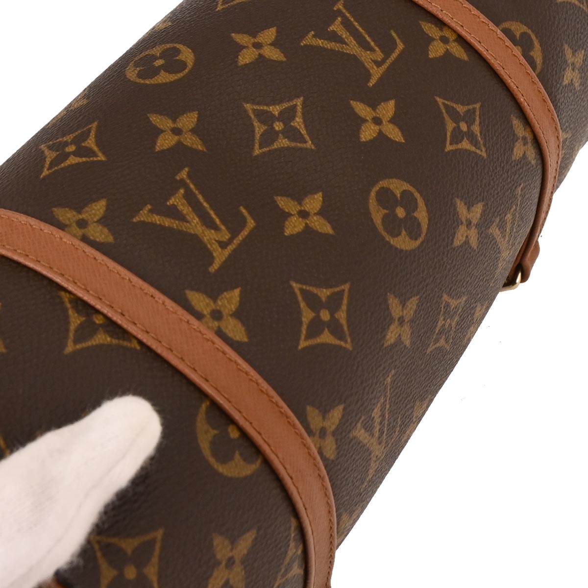 Louis Vuitton Monogram Papillon 26 Handbag M51366