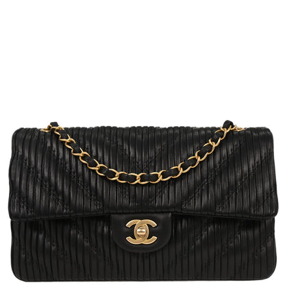 Chanel 2018 Black Calfskin Chevron Coco Pleats Medium Classic Double Flap Bag