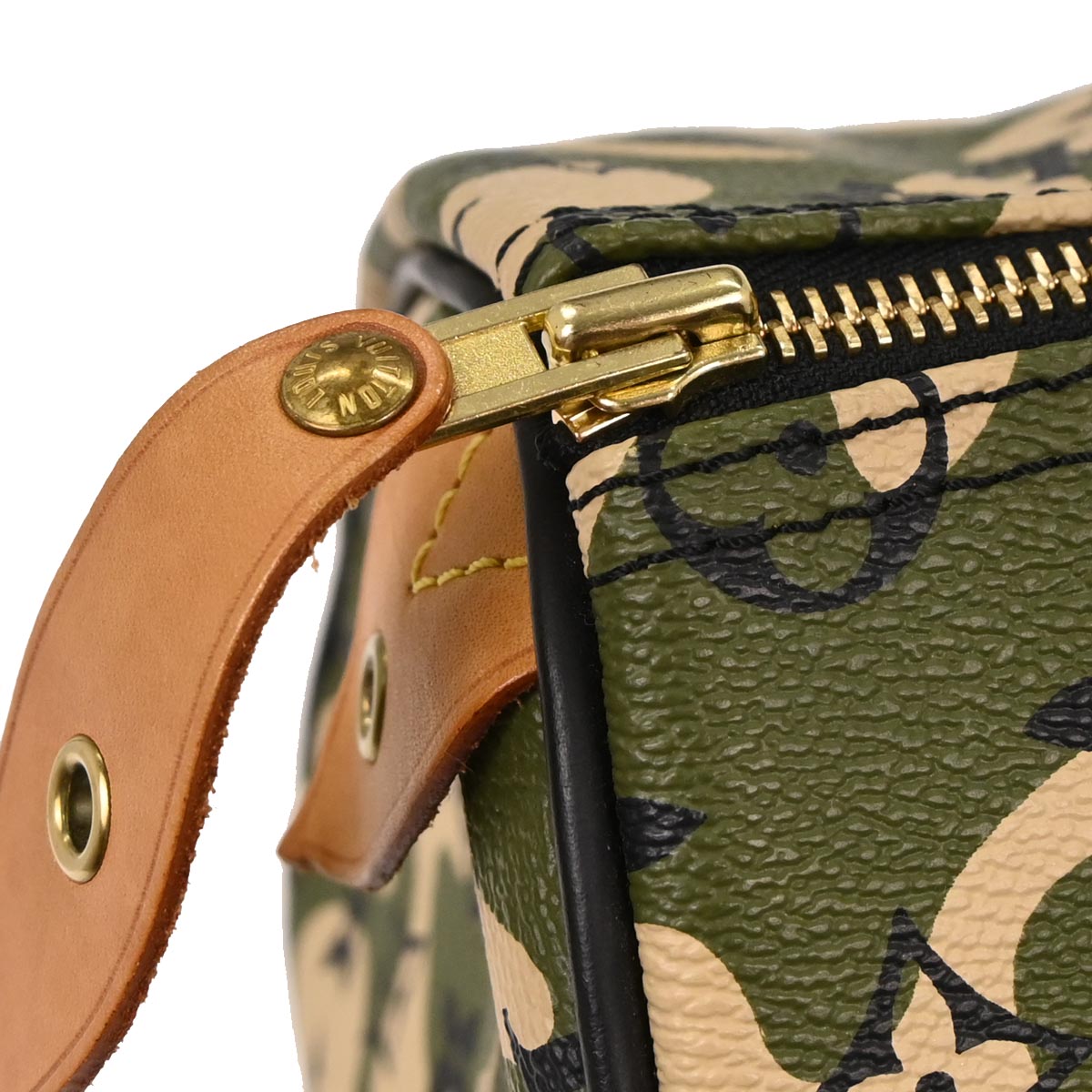 Louis Vuitton Monogramouflage Speedy 35 Handbag M95773