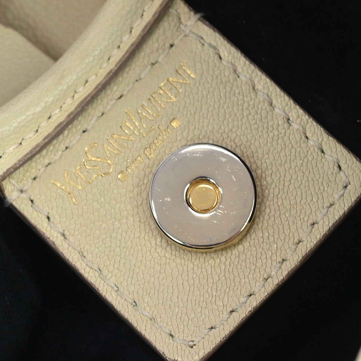 Yves Saint Laurent * Off-white Lizard Mombasa Handbag