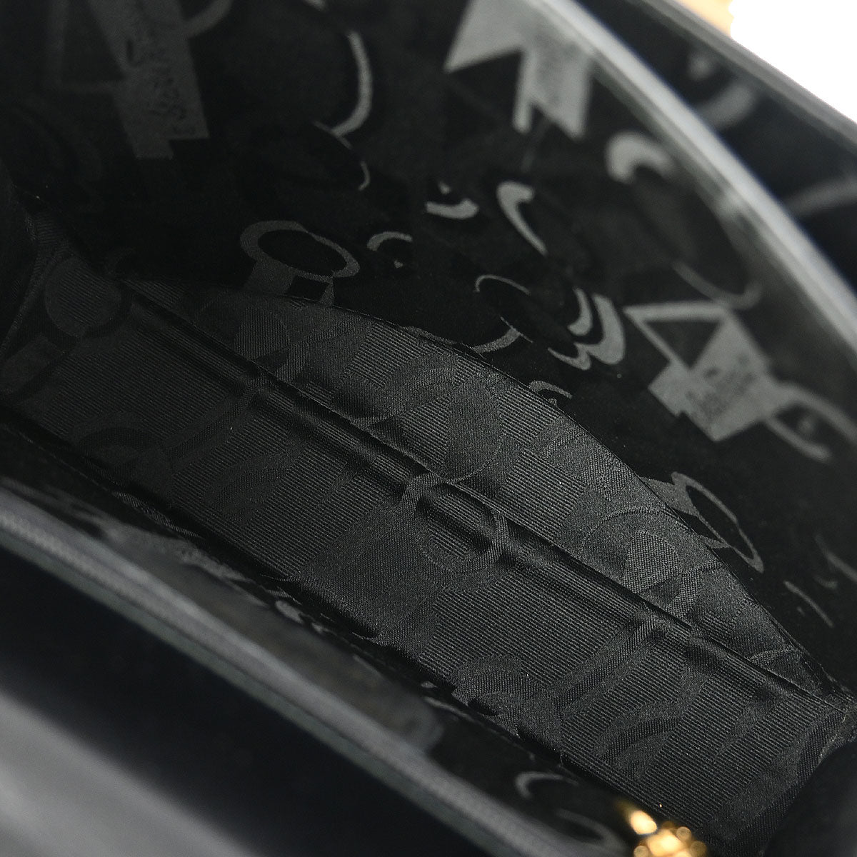 Salvatore Ferragamo Black Leather Gancini 2way Shoulder Handbag