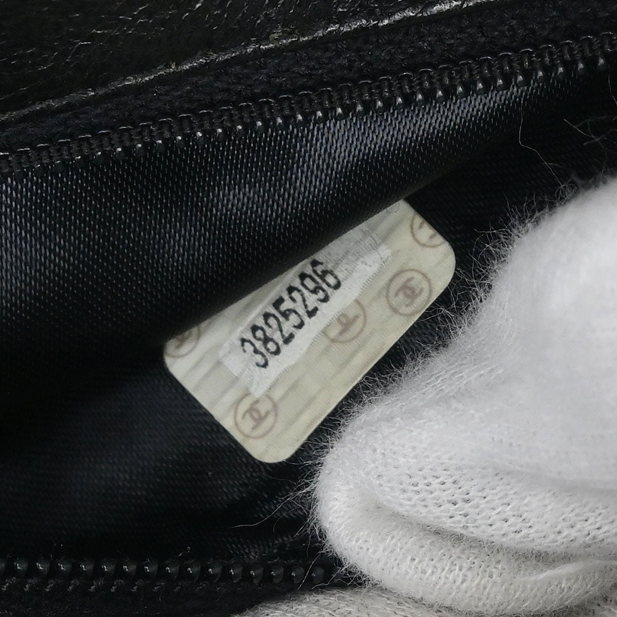 Chanel 1994-1996 Black Caviar Shoulder Bag