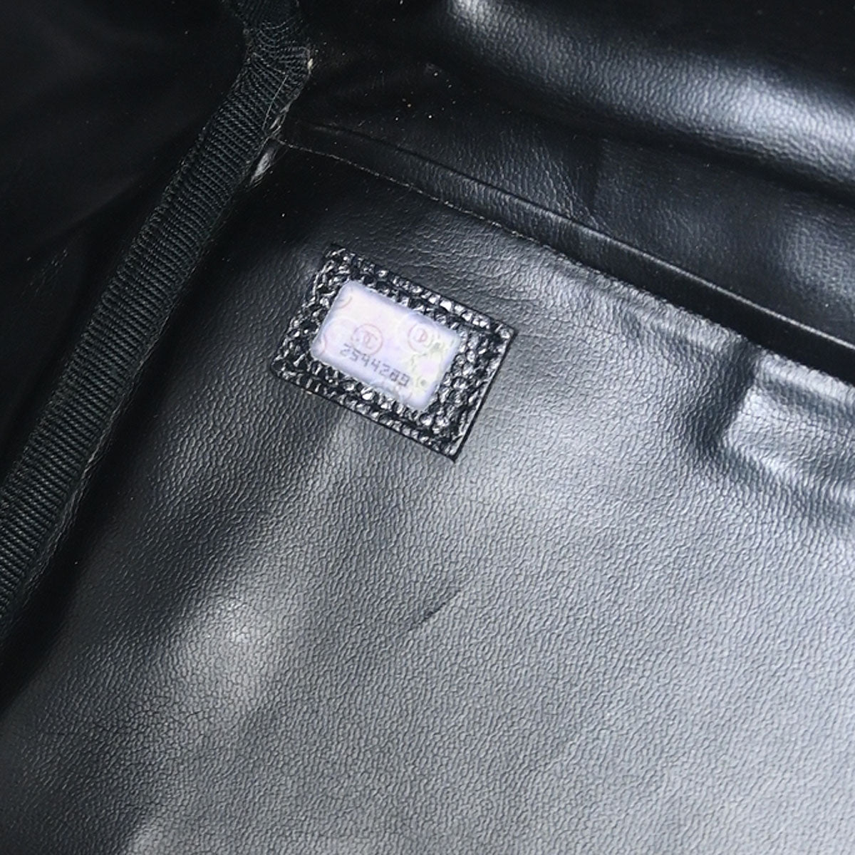 Chanel 1991-1994 Black Caviar 2way Shoulder Duffle Handbag