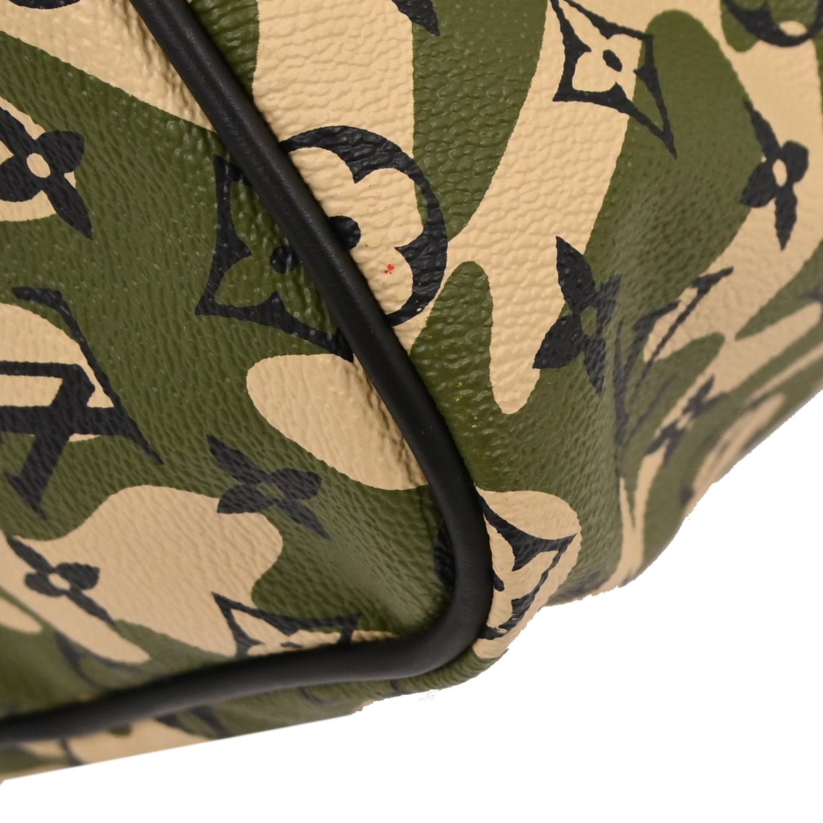 Louis Vuitton Monogramouflage Keepall Bandouliere 55 M95774