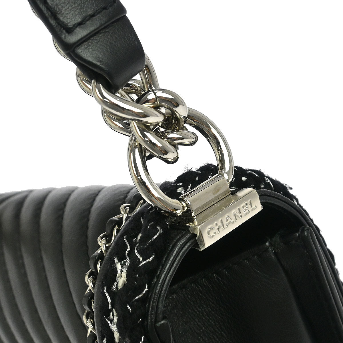 Boy Chanel Black Calfskin Chevron Medium Shoulder Bag