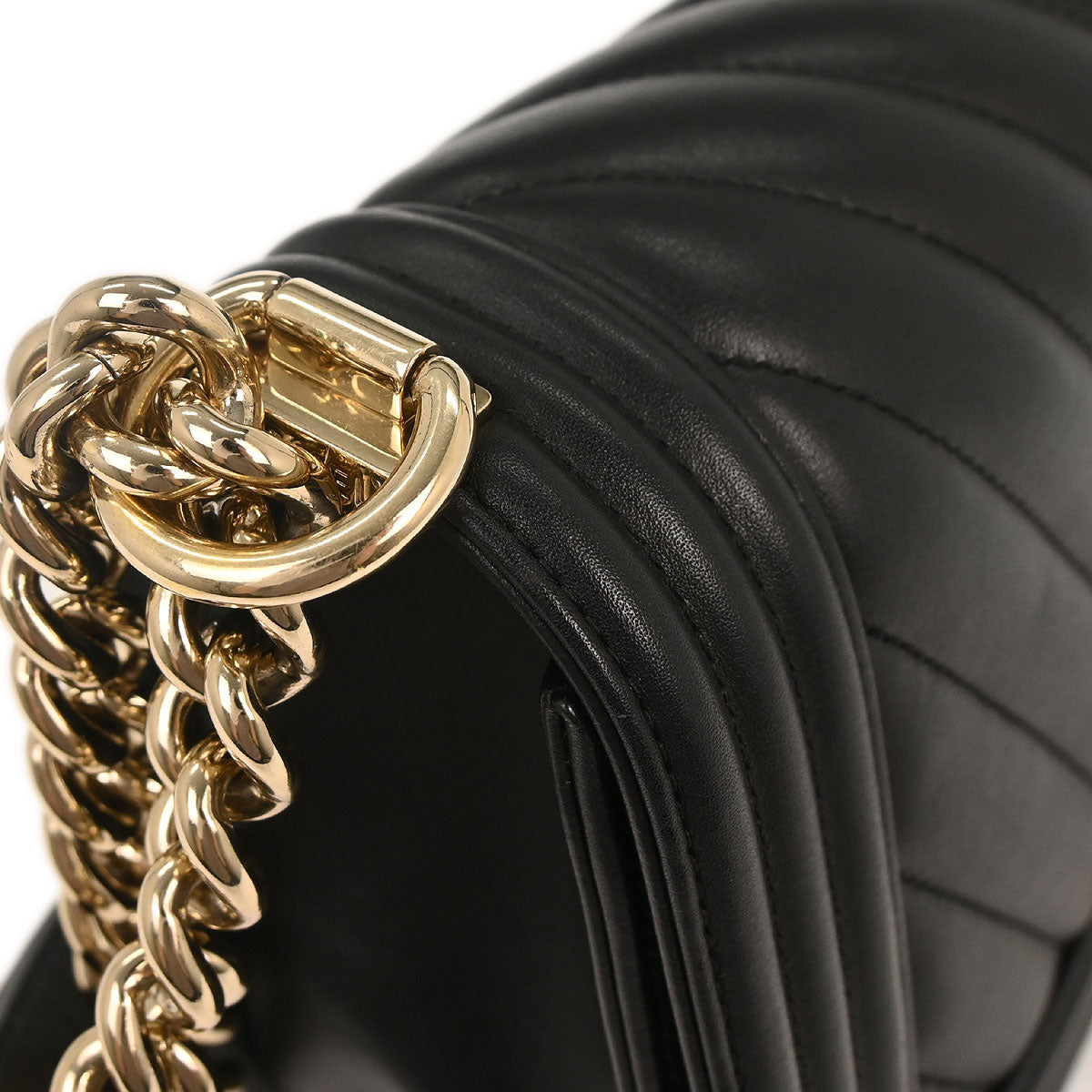 Boy Chanel Black Lambskin Chevron Medium Shoulder Bag