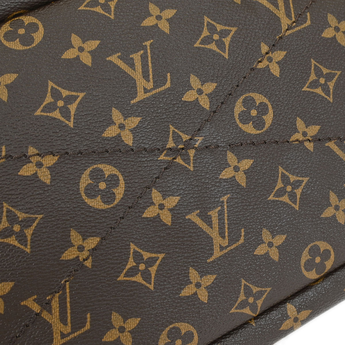 Louis Vuitton Monogram Artsy MM Handbag M40249