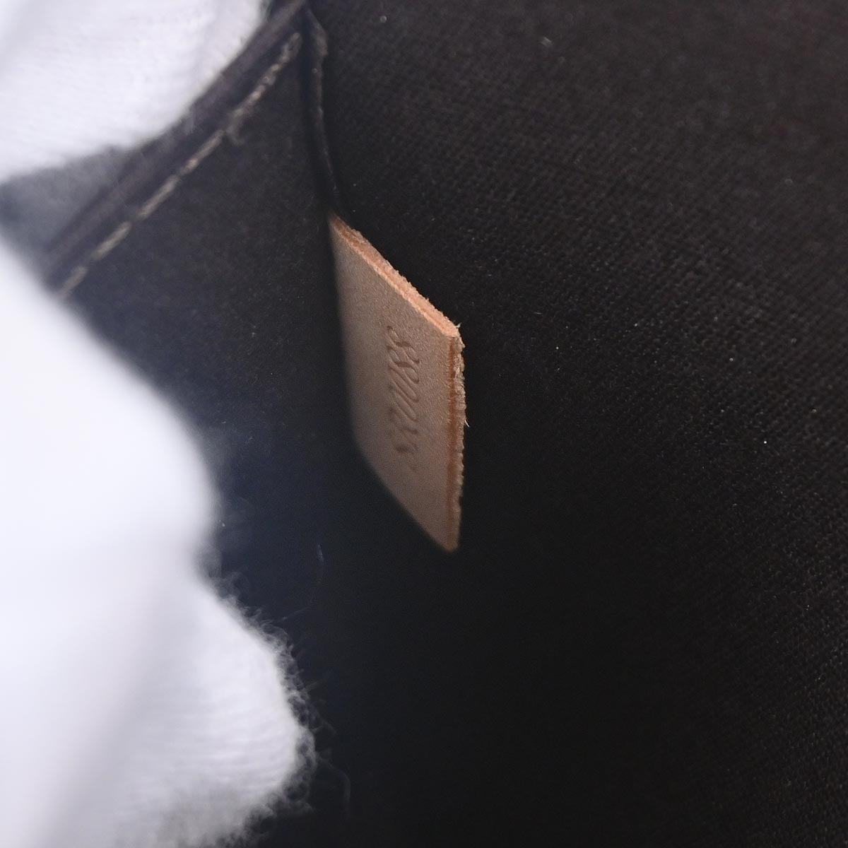 Louis Vuitton Purple Monogram Vernis Roxbury Drive Handbag M91995