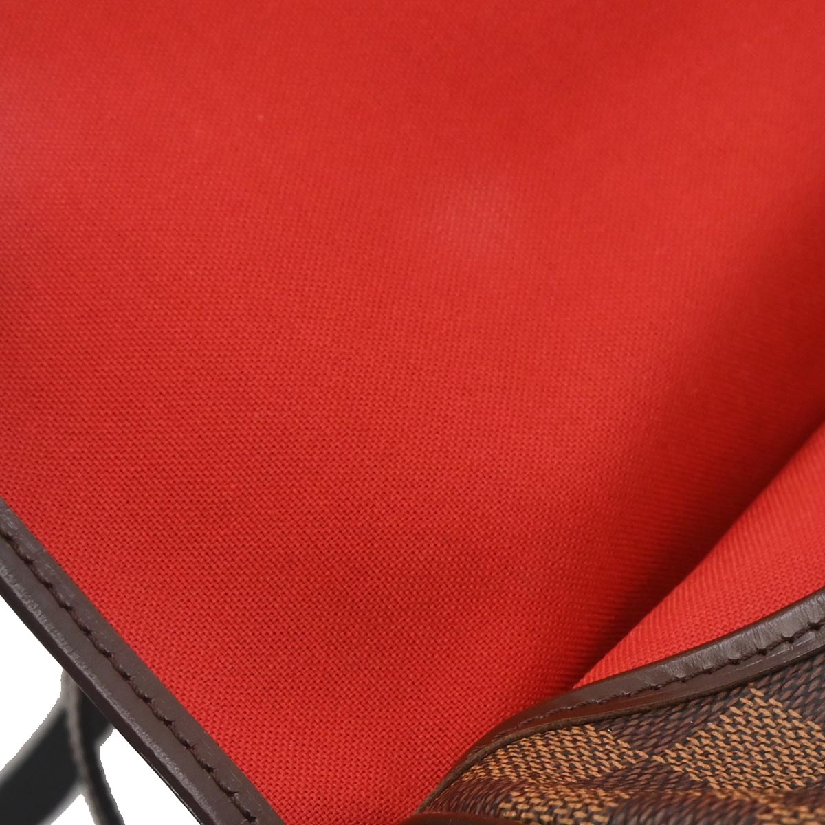 Louis Vuitton Damier Saumur 30 Messenger Shoulder Bag N48081