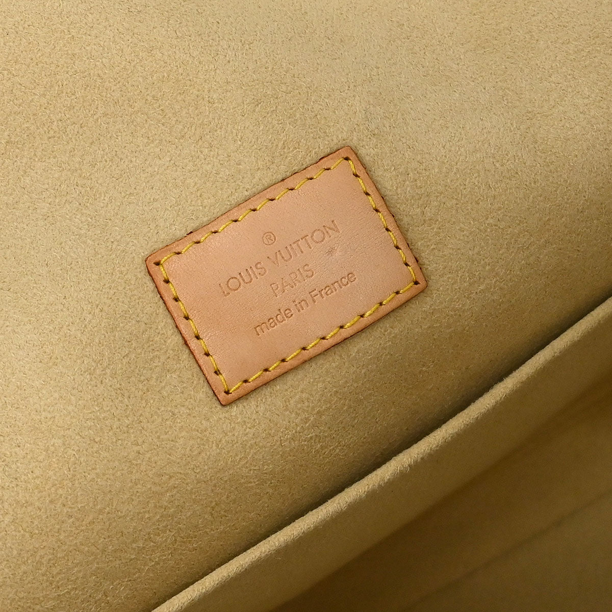 Louis Vuitton Monogram Manhattan GM Handbag M40025