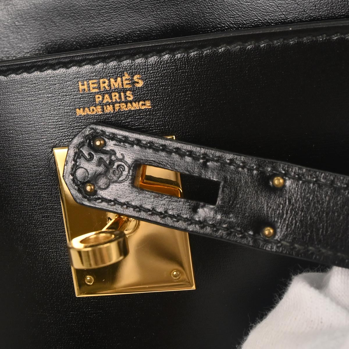 Hermes Black Box Calf Kelly 32 Retourne Handbag