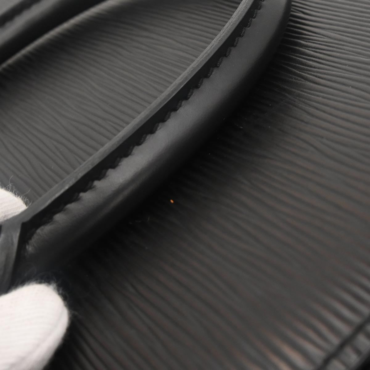 Louis Vuitton Black Epi Pont Neuf Handbag M52052