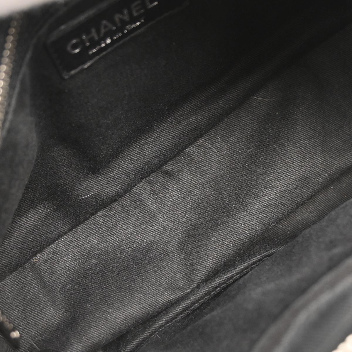 Chanel Black Lambskin Diamond Stitch Handbag