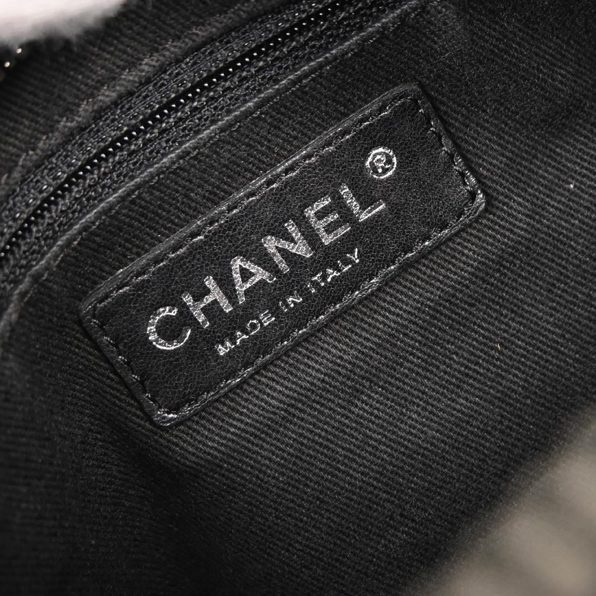 Chanel Black Lambskin Diamond Stitch Handbag