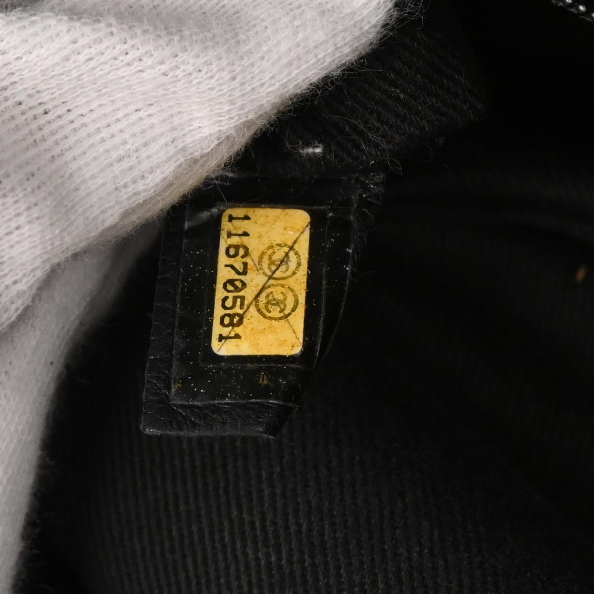 Chanel Black Lambskin Diamond Stitch Handbag