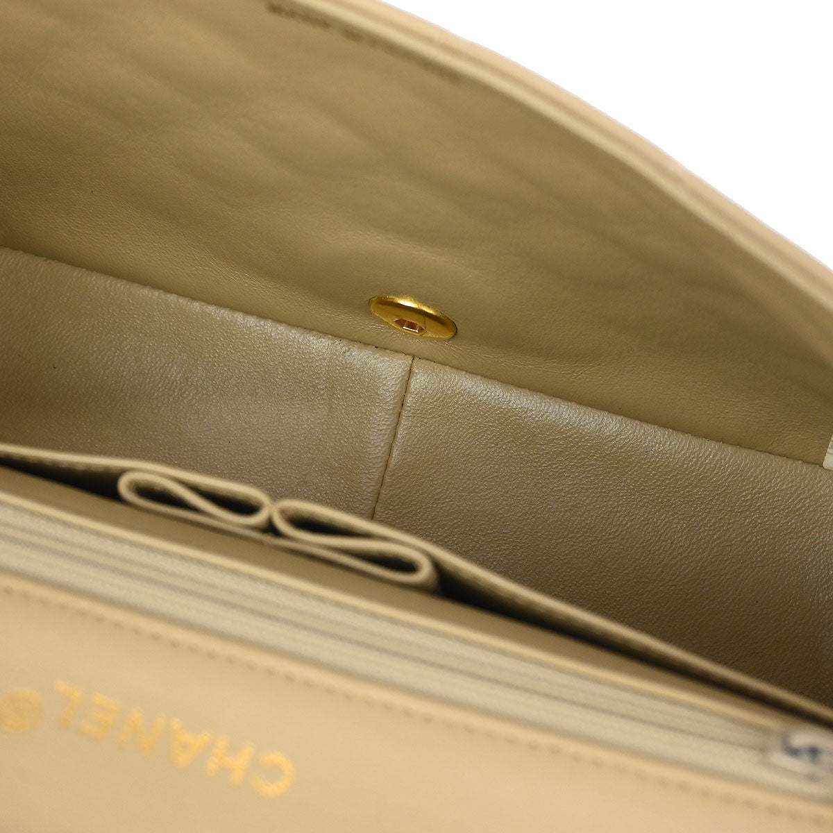 Chanel 1989-1991 Beige Lambskin Turnlock Small Full Flap Shoulder Bag