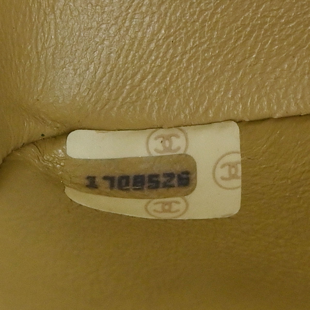 Chanel 1989-1991 Beige Lambskin Turnlock Small Full Flap Shoulder Bag