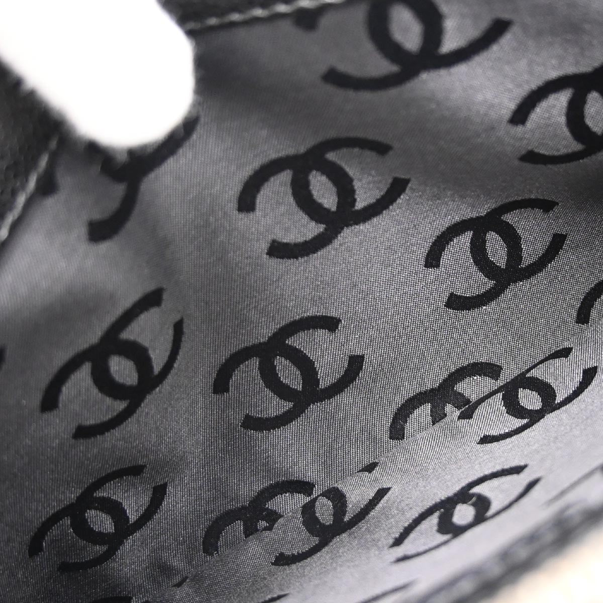 Chanel 2002-2003 Black Calfskin Tote Handbag