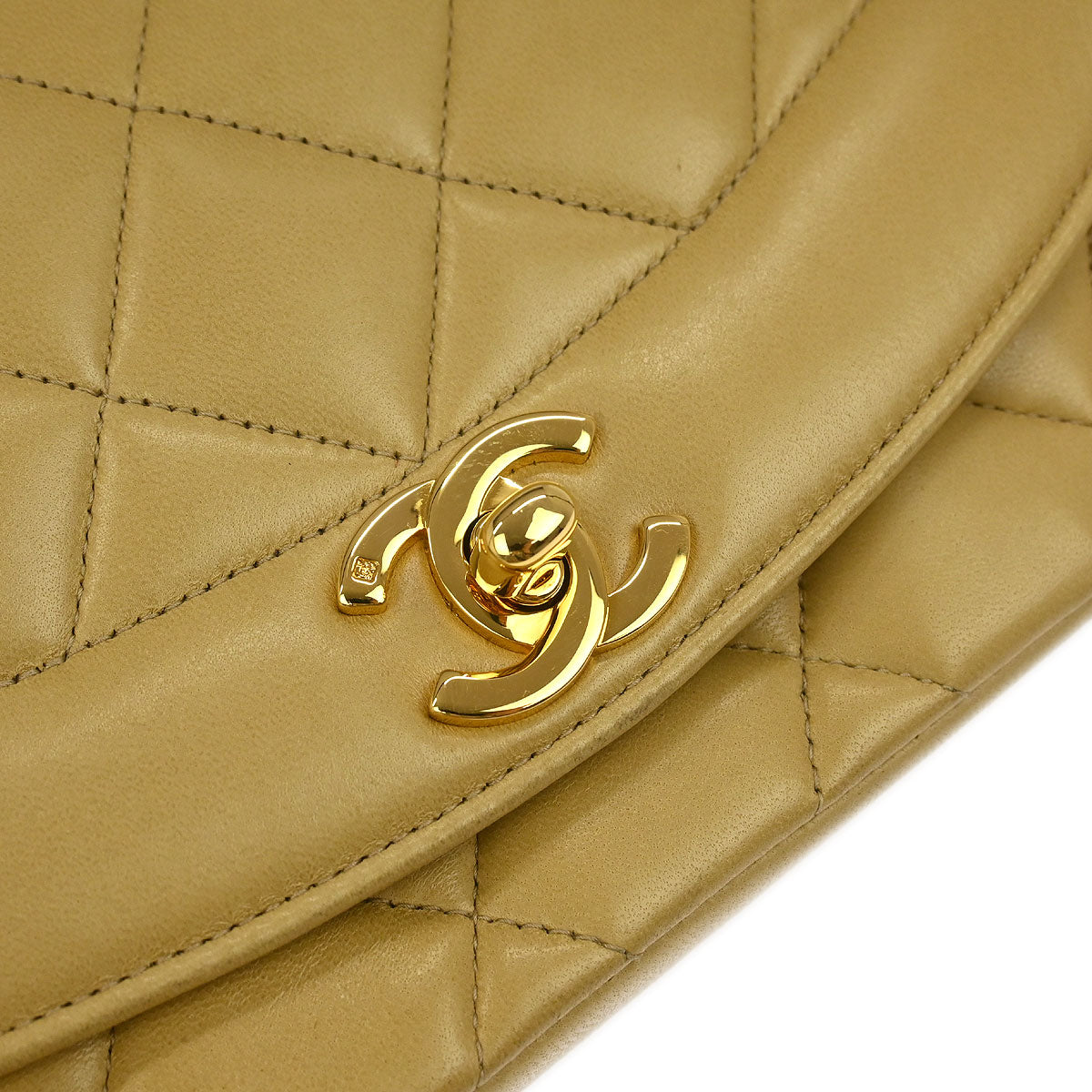 Chanel 1991-1994 Beige Lambskin Small Diana Shoulder Bag