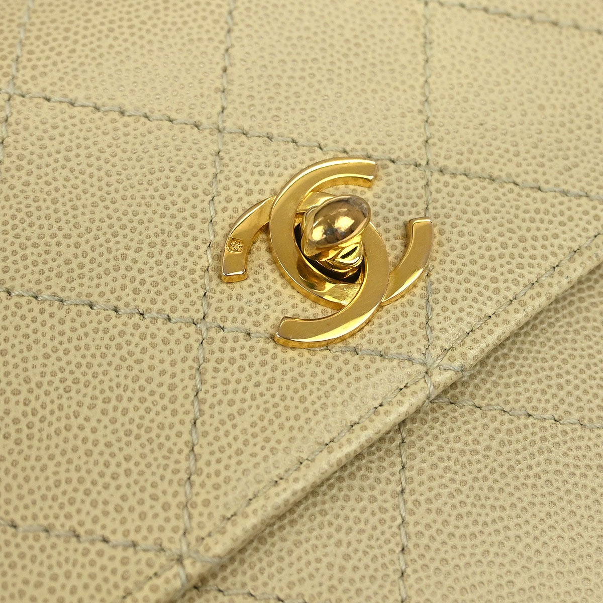 Chanel 1997-1999 Beige Caviar Shoulder Bag