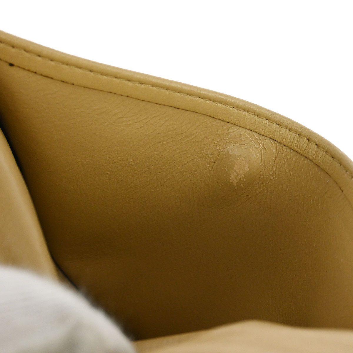 Chanel 1989-1991 Beige Lambskin Single Flap Shoulder Bag