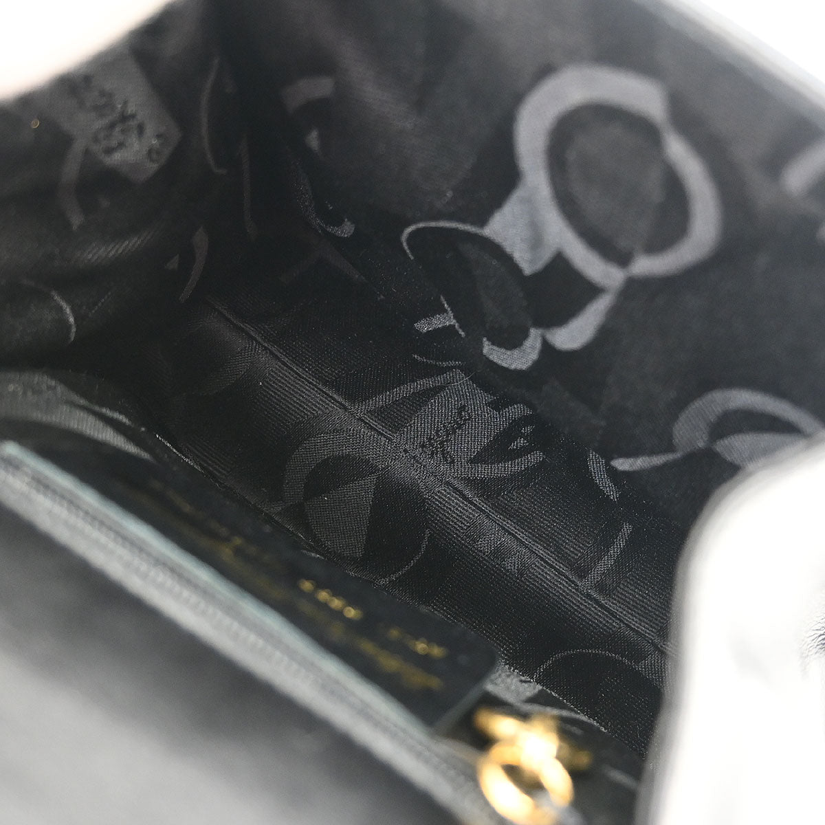 Salvatore Ferragamo Black Leather Vara Bow 2way Shoulder Handbag