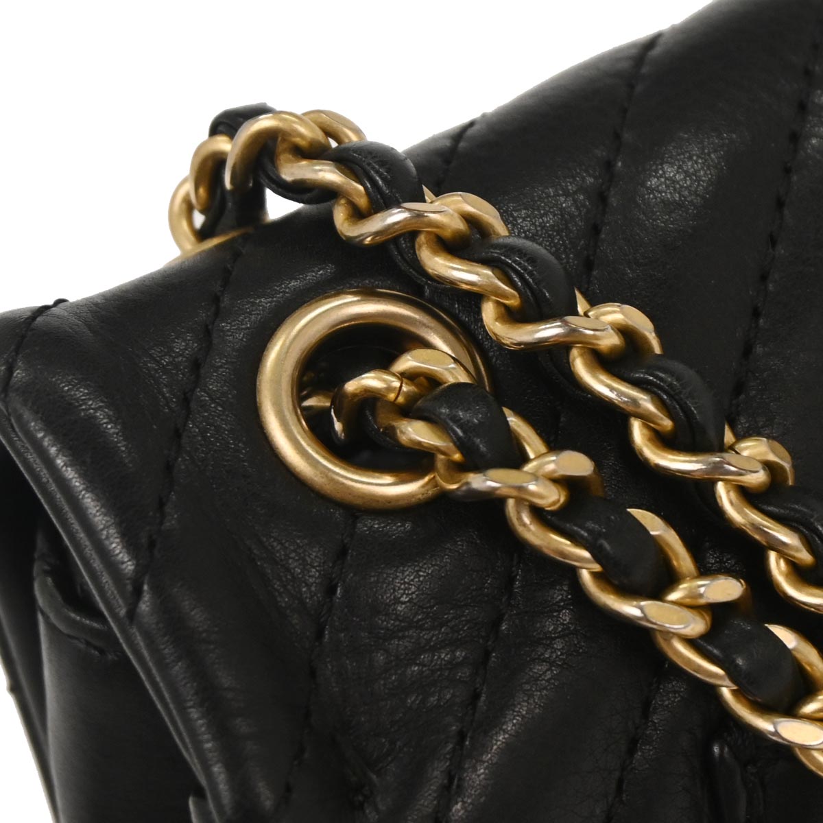 Chanel 2018 Black Calfskin Chevron Shoulder Bag