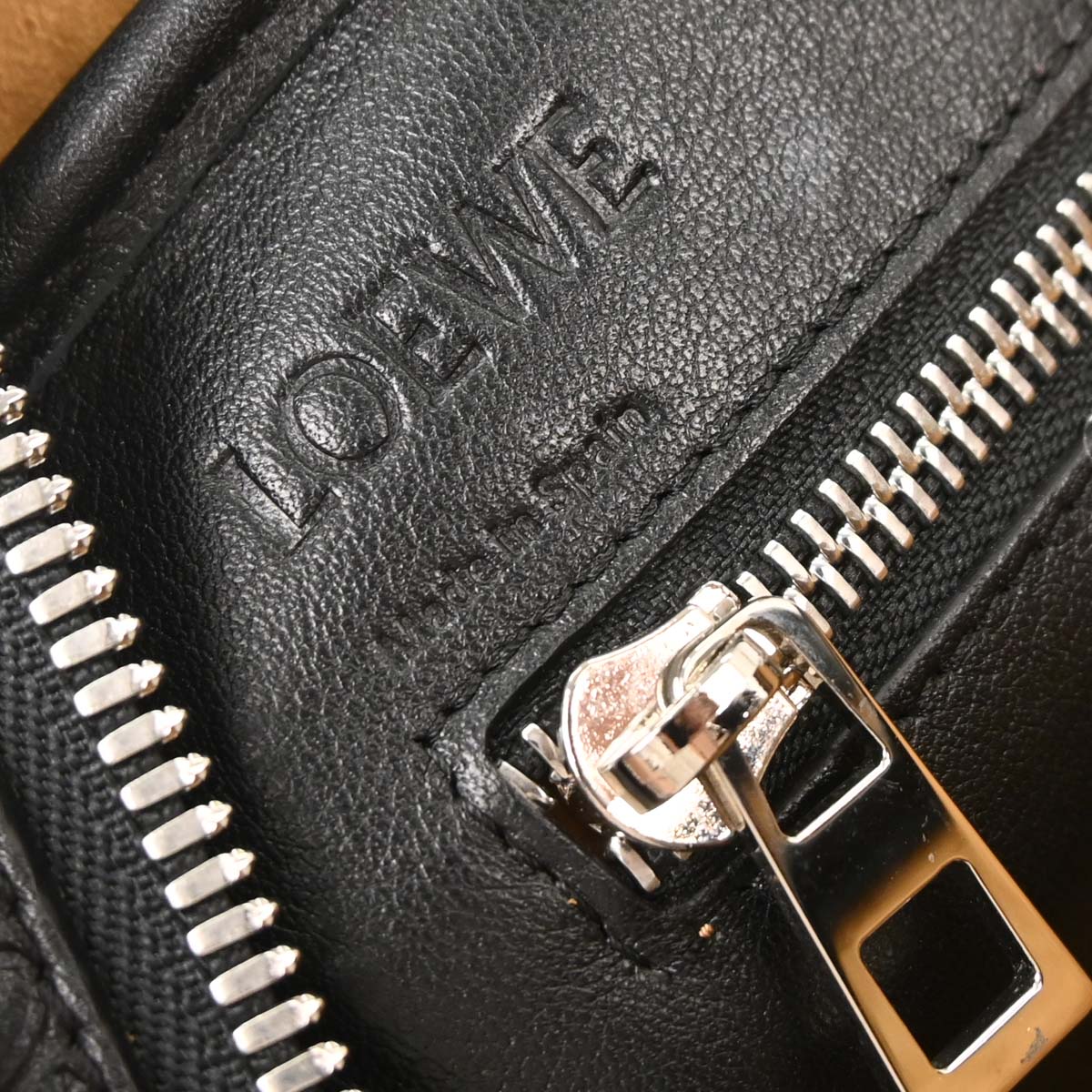 Loewe Black Leather Repeat Anagram Amazona 75 2way Shoulder Handbag