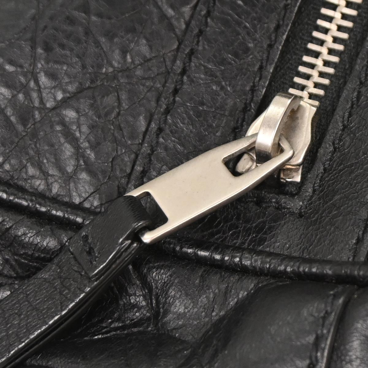 Balenciaga Black Leather Daily Shoulder Bag