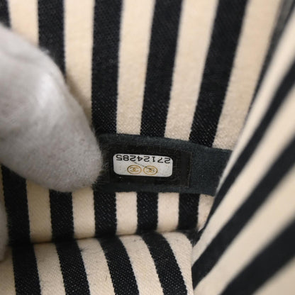 Chanel Black Calfskin Chevron Shoulder Bag