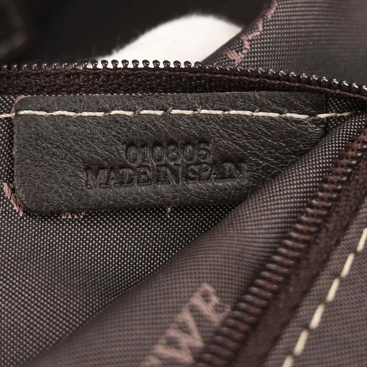 Loewe Ivory Leather Amazona 36 Handbag