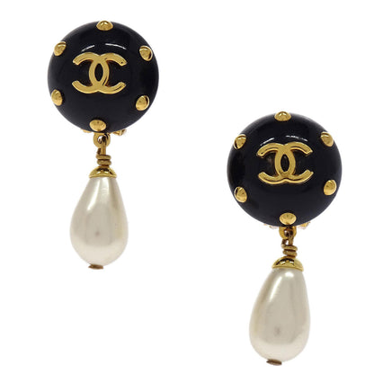 Chanel Costume Pearl Dangle Earrings Clip-On 96C