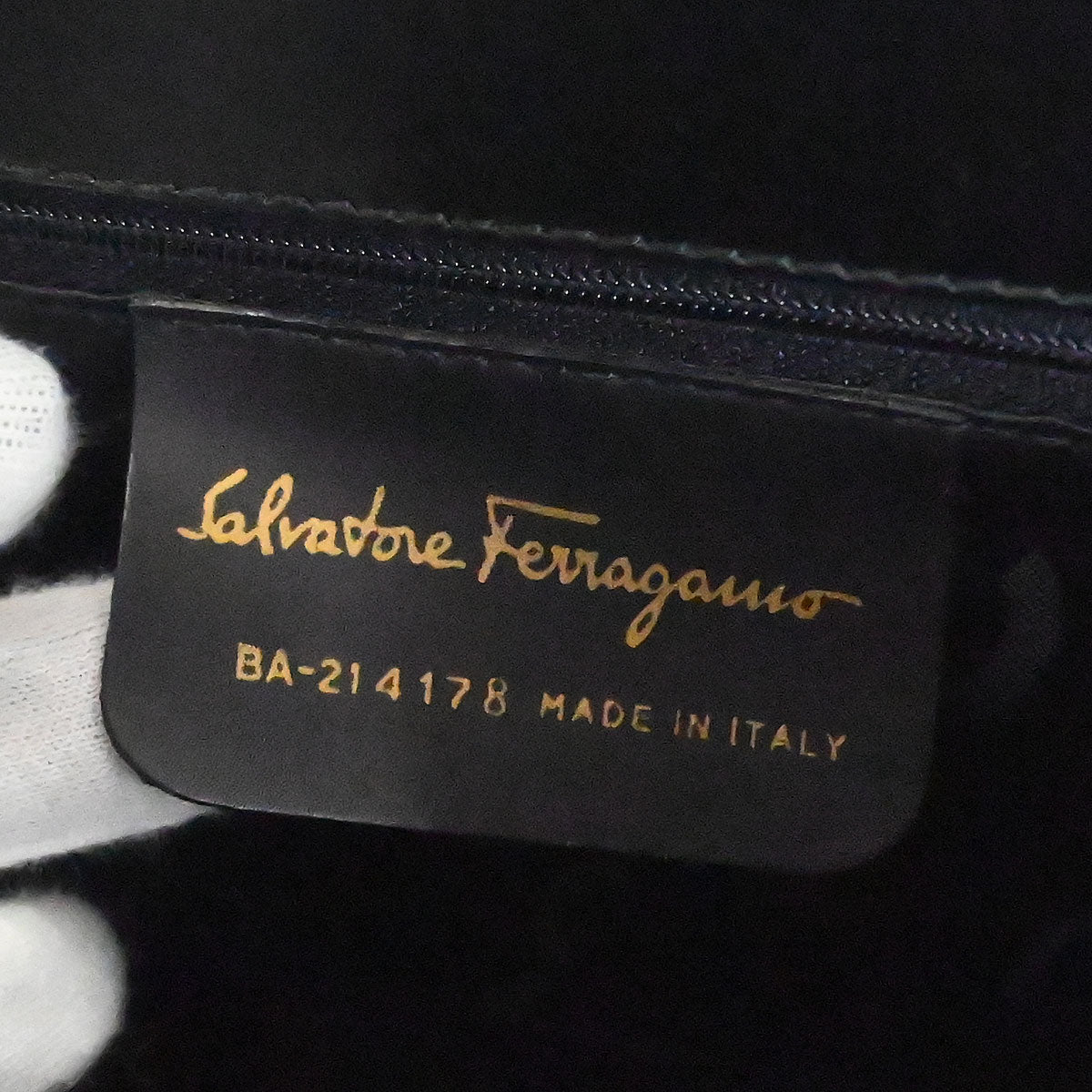 Salvatore Ferragamo Black Vara Bow 2way Shoulder Handbag